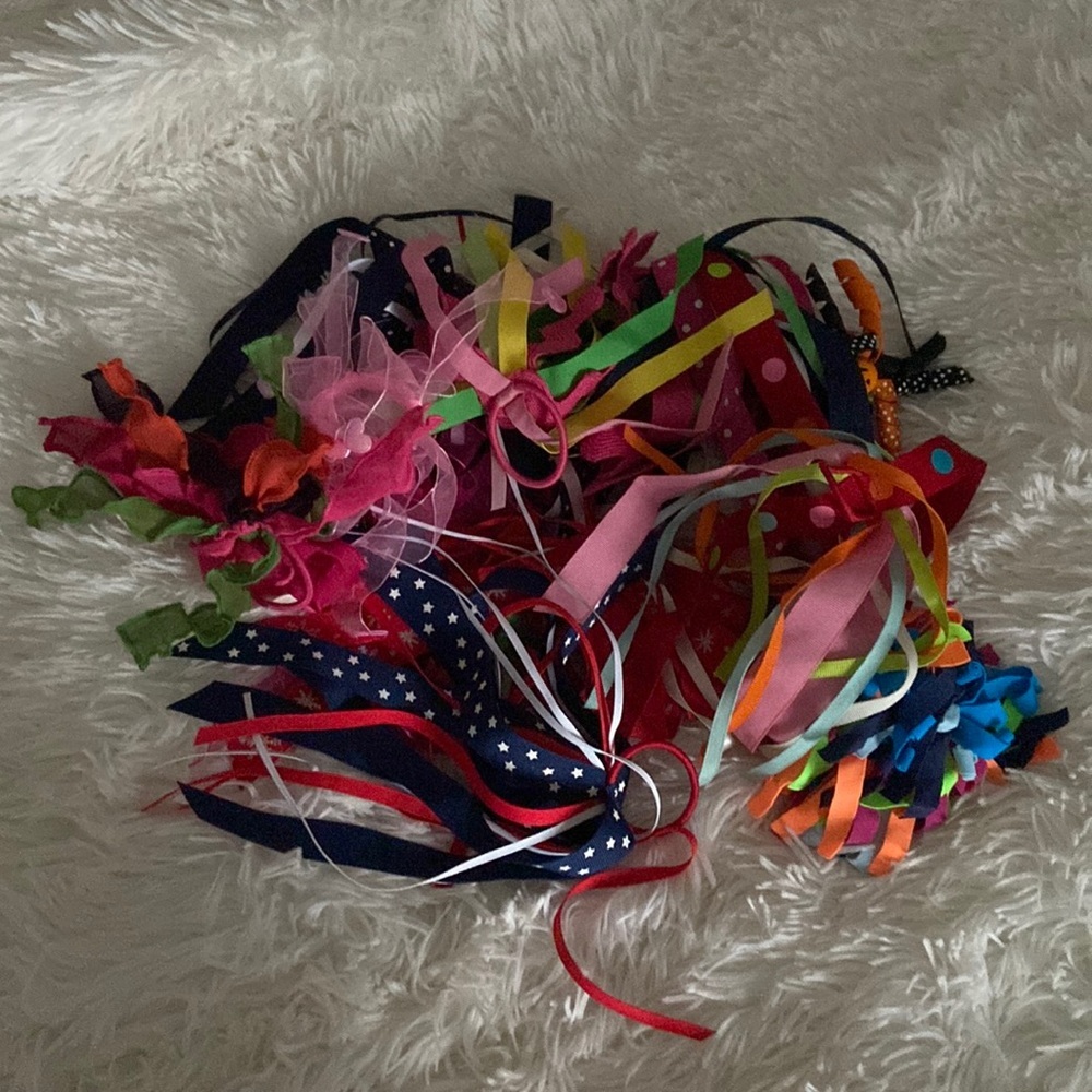 Bundle of girls' hair accessories!